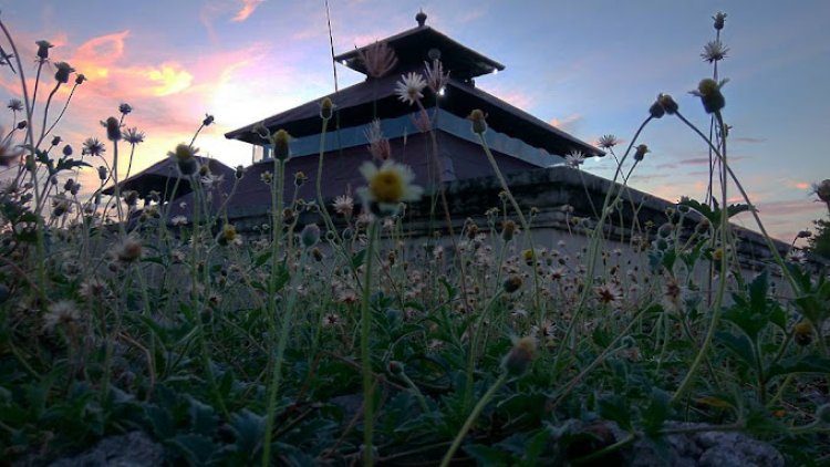 Masjid Tua Indrapuri, Bangunan Bersejarah Bekas Istana & Candi Sekitar 12 Masehi