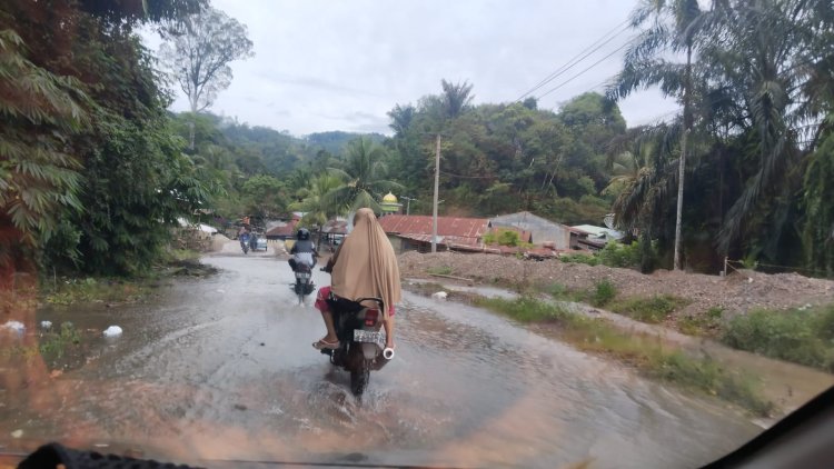 Dinas PUPR Rampungkan Tanggap Darurat Banjir Di Kec.Lawe Alas, Aceh Tenggara