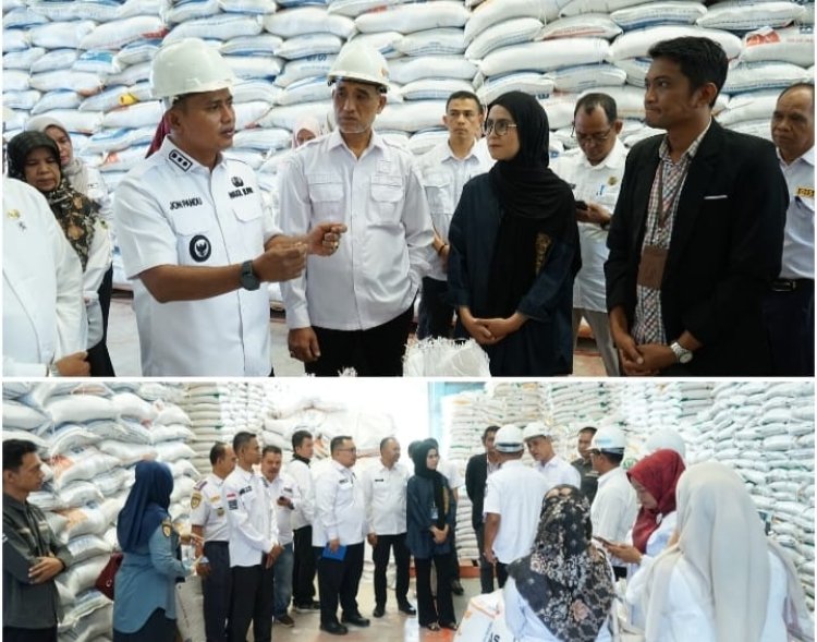 Wabup Solok  Inspeksi Bulog Pastikan Ketersediaan Pangan Jelang Akhir Tahun 2024