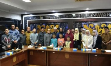 Komisi III DPRD Pekanbaru Fasilitasi Mediasi Guru dan Wali Murid Terkait Dugaan Kekerasan